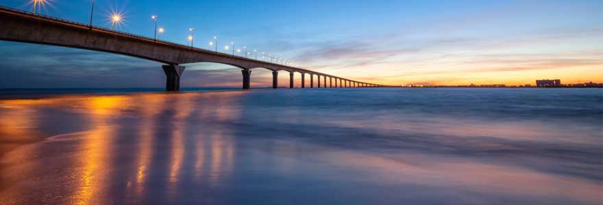 L’île de Ré est une destination incontournable pour camper. Découvrez d’incontournables raisons pour lesquelles se rendre sur Ré pour des vacances en camping.